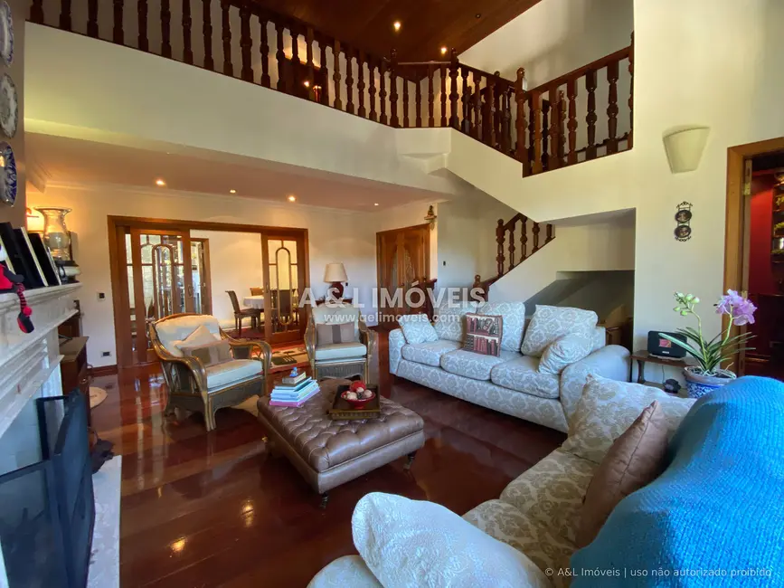 Apartamento com 5 quartos à venda, 289m2 em Campos Do Jordao - SP - imagem 4 Foto 4 de Apartamento com 5 quartos à venda, 289m2 em Campos Do Jordao - SP