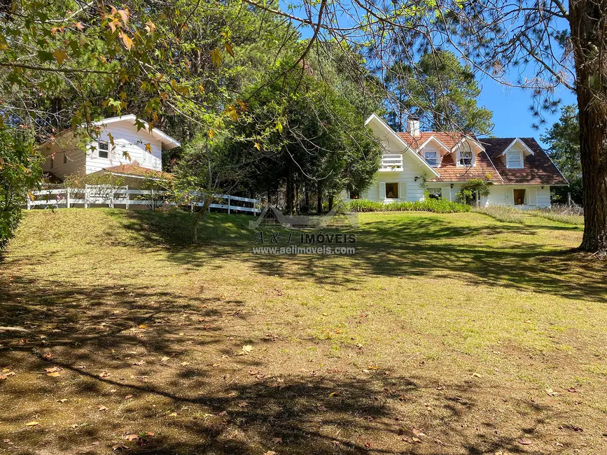 Casa com 6 quartos à venda, 622m2 em Campos Do Jordao - SP - imagem 7 Foto 7 de Casa com 6 quartos à venda, 622m2 em Campos Do Jordao - SP