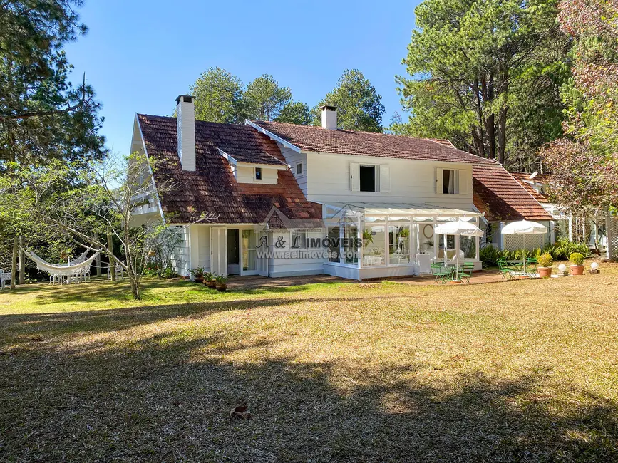 Casa com 6 quartos à venda, 622m2 em Campos Do Jordao - SP - imagem 5 Foto 5 de Casa com 6 quartos à venda, 622m2 em Campos Do Jordao - SP