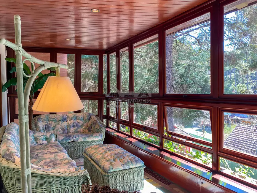 Apartamento com 5 quartos à venda, 226m2 em Campos Do Jordao - SP - imagem 5 Foto 5 de Apartamento com 5 quartos à venda, 226m2 em Campos Do Jordao - SP