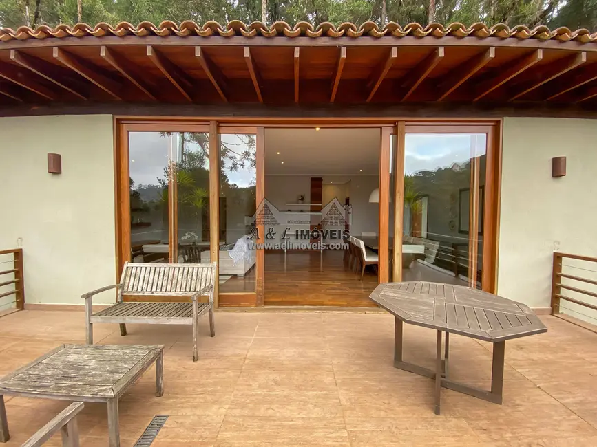 Foto 8 de Casa de Condomínio com 5 quartos à venda, 273m2 em Campos Do Jordao - SP