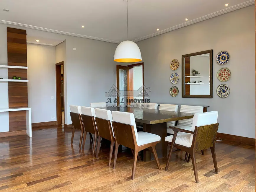 Foto 9 de Casa de Condomínio com 5 quartos à venda, 273m2 em Campos Do Jordao - SP