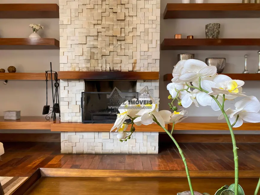 Foto 6 de Casa de Condomínio com 5 quartos à venda, 273m2 em Campos Do Jordao - SP