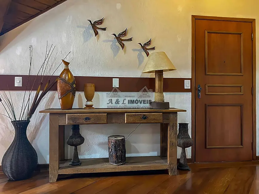 Foto 5 de Apartamento com 3 quartos à venda, 151m2 em Campos Do Jordao - SP