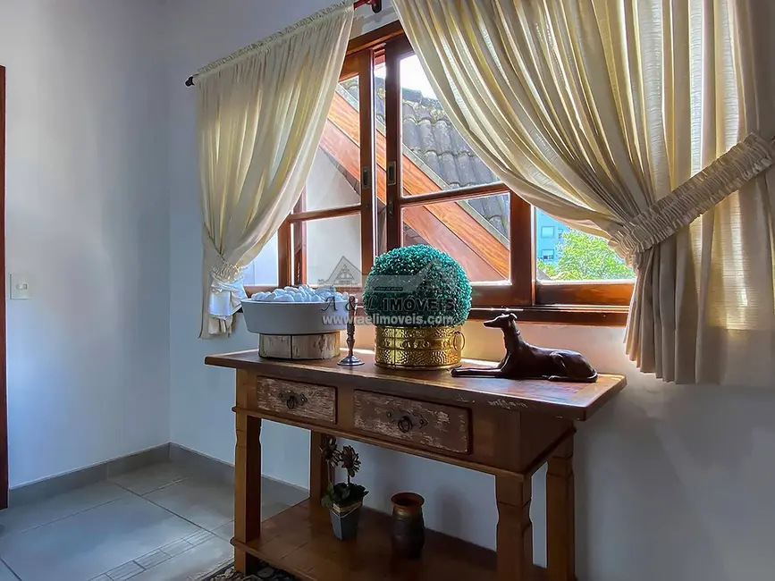 Foto 4 de Apartamento com 3 quartos à venda, 151m2 em Campos Do Jordao - SP