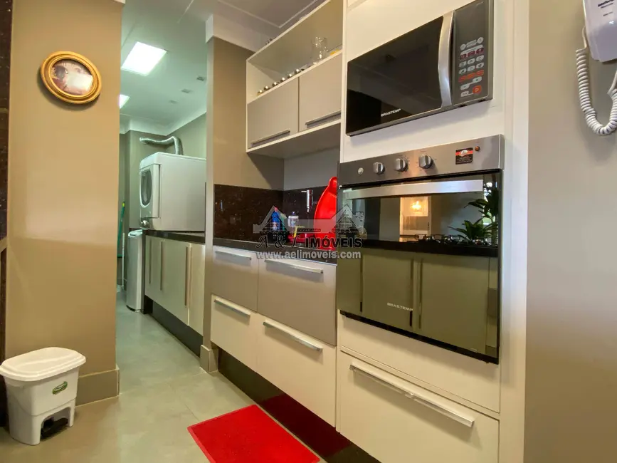 Foto 7 de Apartamento com 3 quartos à venda, 150m2 em Campos Do Jordao - SP