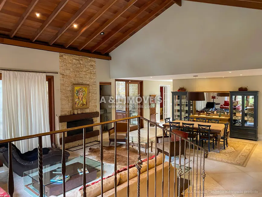Foto 4 de Casa de Condomínio com 4 quartos à venda, 298m2 em Campos Do Jordao - SP