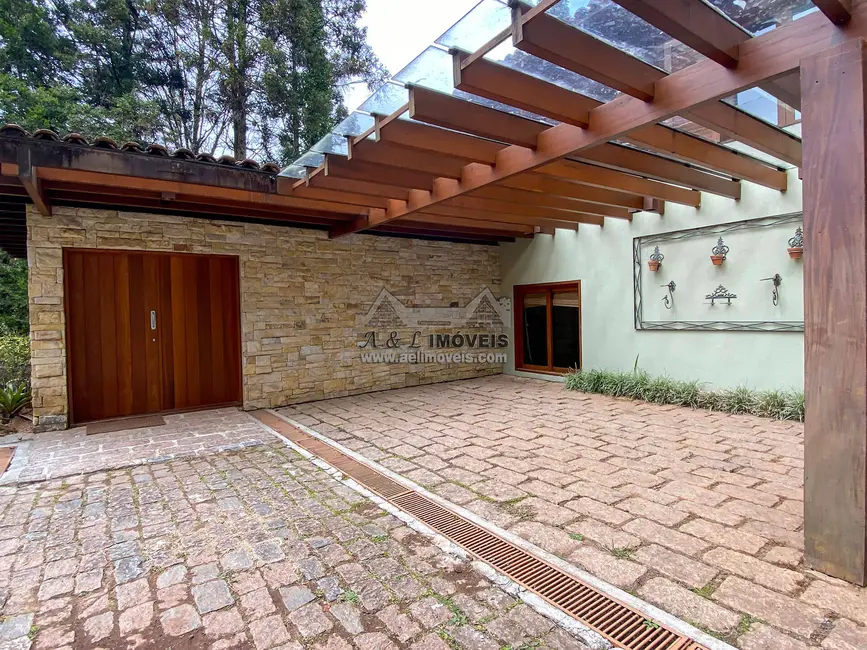 Foto 3 de Casa de Condomínio com 4 quartos à venda, 298m2 em Campos Do Jordao - SP