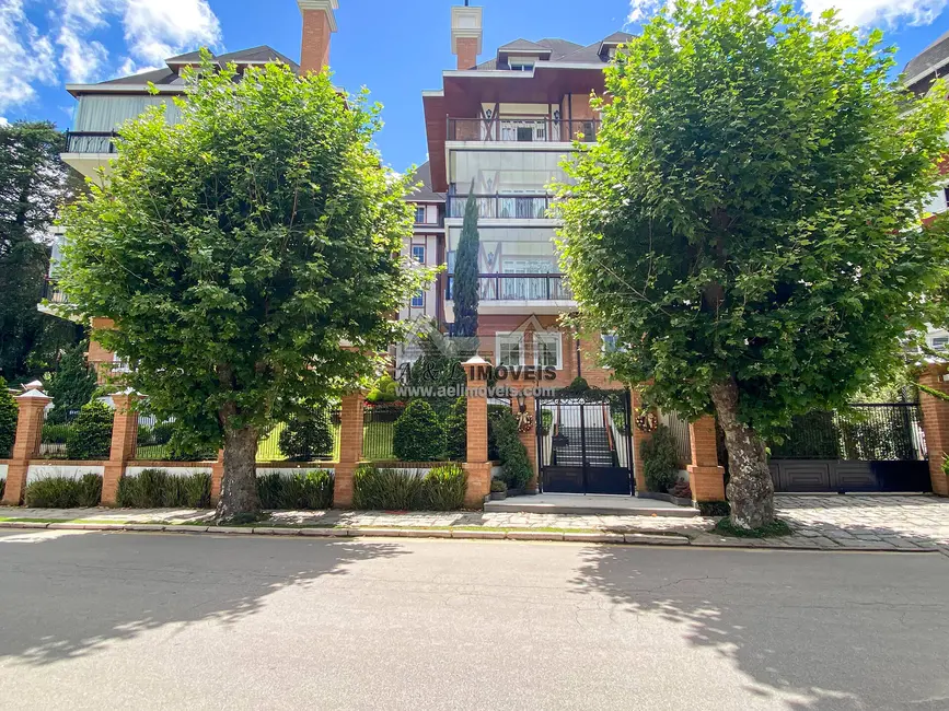Foto 2 de Apartamento com 5 quartos à venda, 366m2 em Campos Do Jordao - SP
