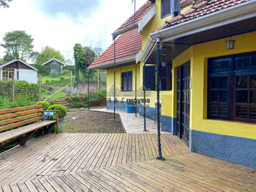 Foto 4 de Casa com 3 quartos à venda, 125m2 em Campos Do Jordao - SP