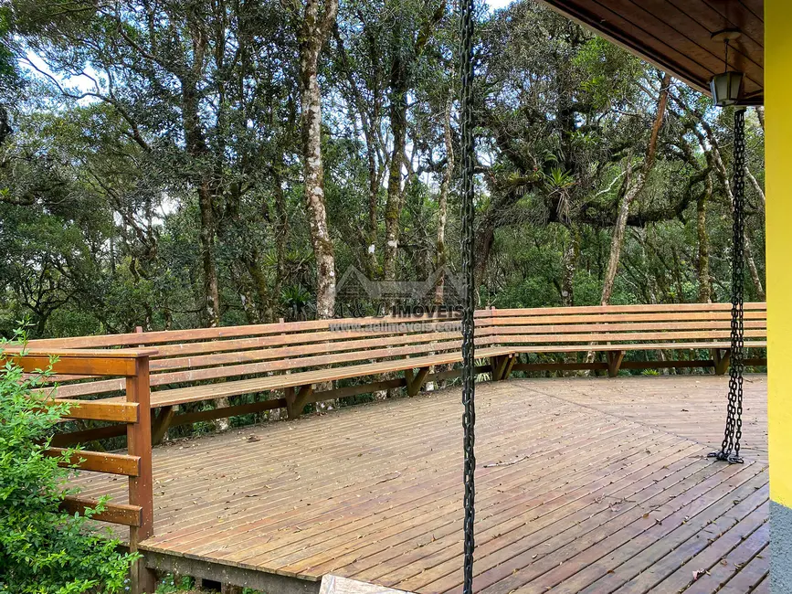 Foto 3 de Casa com 3 quartos à venda, 125m2 em Campos Do Jordao - SP