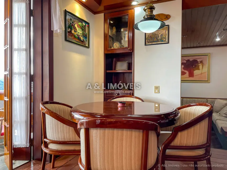 Apartamento com 4 quartos à venda, 267m2 em Campos Do Jordao - SP - imagem 8 Foto 8 de Apartamento com 4 quartos à venda, 267m2 em Campos Do Jordao - SP