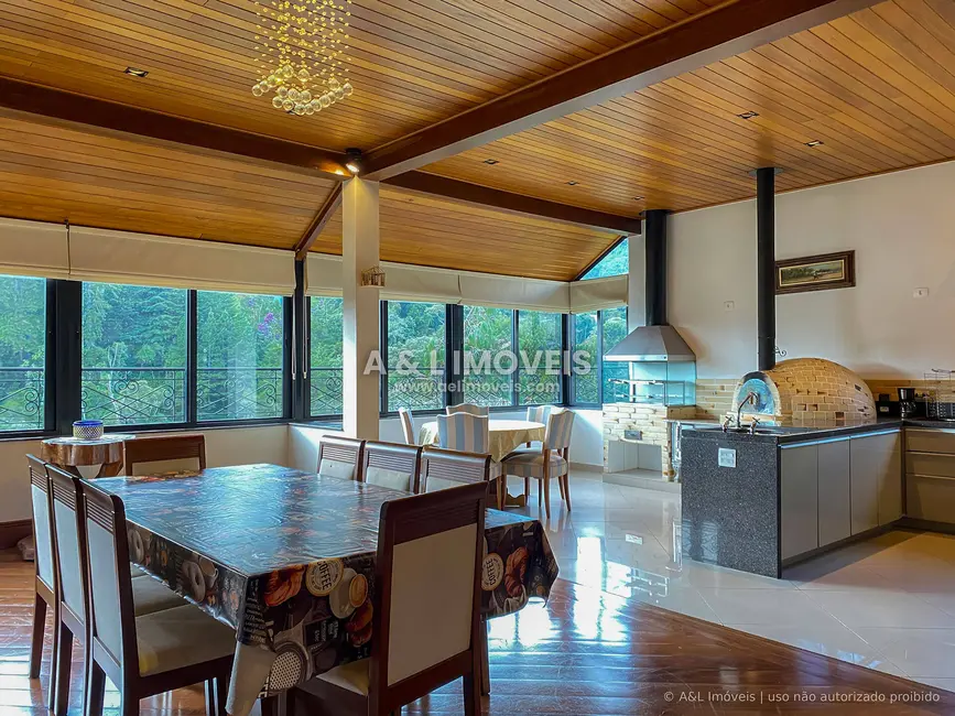 Casa com 5 quartos à venda, 424m2 em Campos Do Jordao - SP - imagem 8 Foto 8 de Casa com 5 quartos à venda, 424m2 em Campos Do Jordao - SP