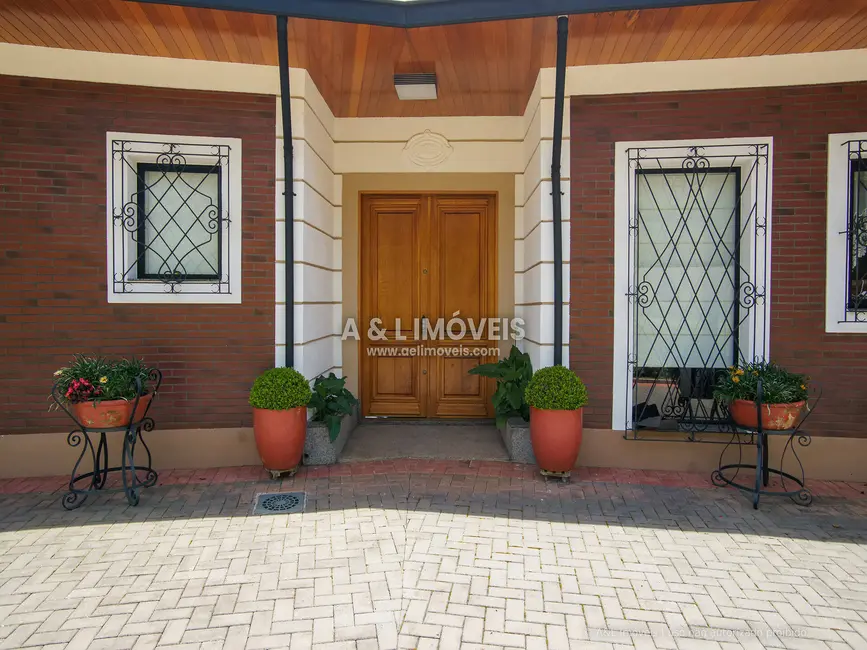 Casa com 5 quartos à venda, 424m2 em Campos Do Jordao - SP - imagem 7 Foto 7 de Casa com 5 quartos à venda, 424m2 em Campos Do Jordao - SP