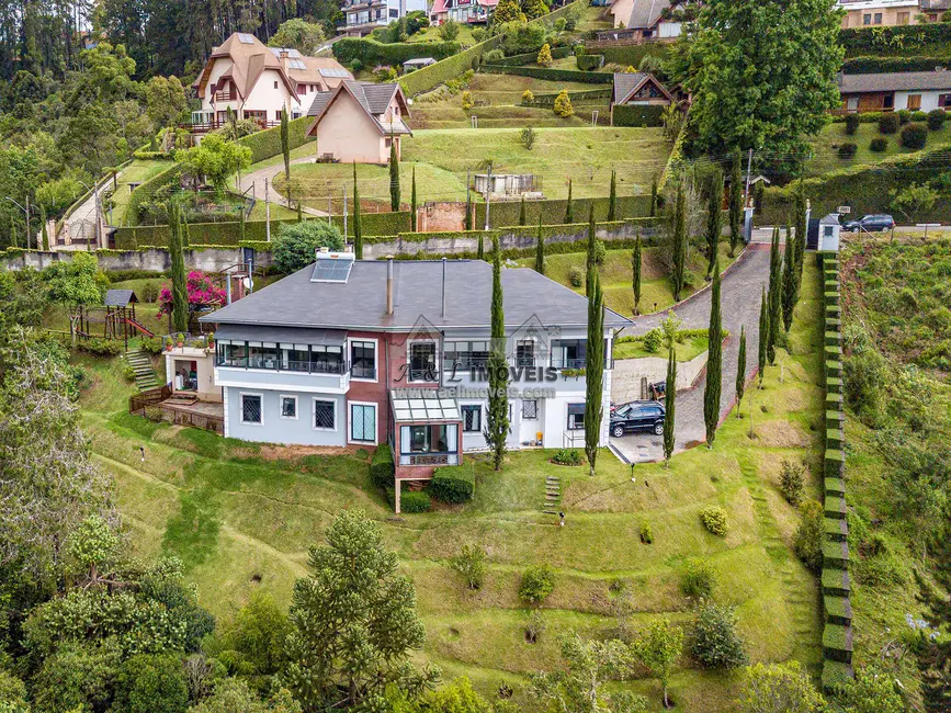 Foto 2 de Casa com 5 quartos à venda, 424m2 em Campos Do Jordao - SP