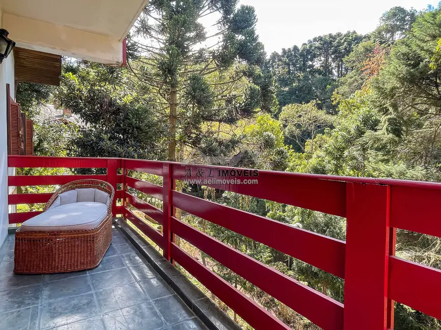 Apartamento com 3 quartos à venda, 104m2 em Campos Do Jordao - SP - imagem 5 Foto 5 de Apartamento com 3 quartos à venda, 104m2 em Campos Do Jordao - SP