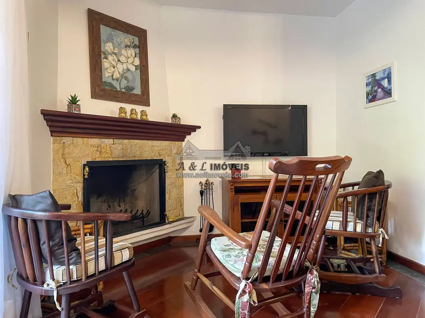 Apartamento com 3 quartos à venda, 104m2 em Campos Do Jordao - SP - imagem 9 Foto 9 de Apartamento com 3 quartos à venda, 104m2 em Campos Do Jordao - SP