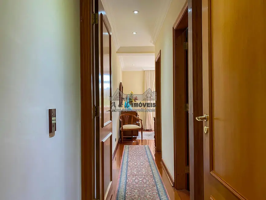 Foto 6 de Apartamento com 3 quartos à venda, 210m2 em Campos Do Jordao - SP