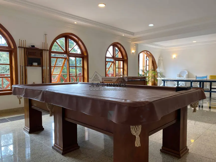 Foto 8 de Apartamento com 3 quartos à venda, 210m2 em Campos Do Jordao - SP