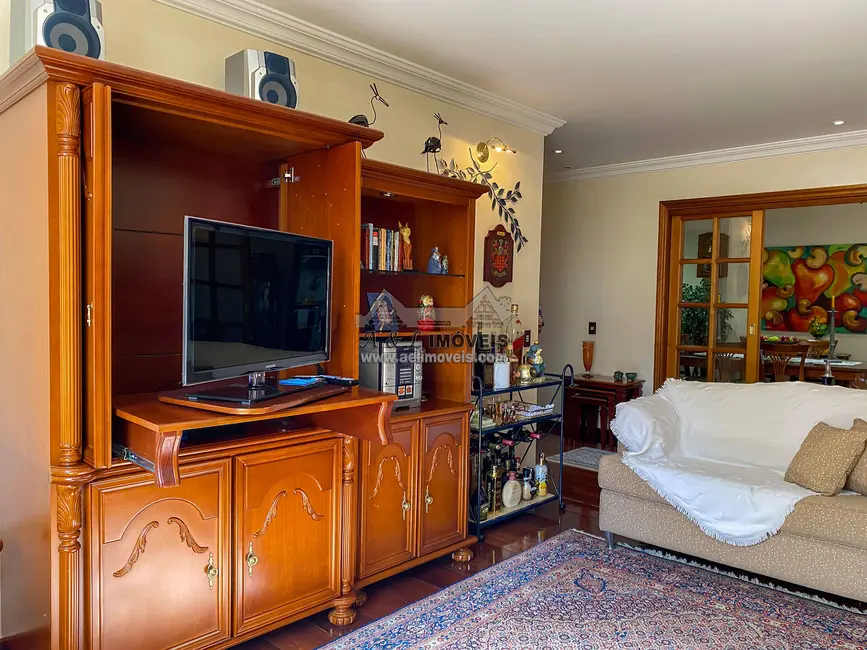 Foto 5 de Apartamento com 3 quartos à venda, 210m2 em Campos Do Jordao - SP