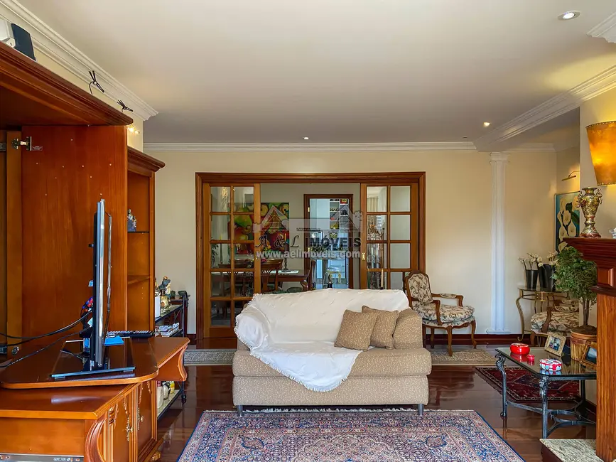 Foto 3 de Apartamento com 3 quartos à venda, 210m2 em Campos Do Jordao - SP