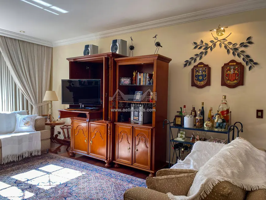 Foto 2 de Apartamento com 3 quartos à venda, 210m2 em Campos Do Jordao - SP