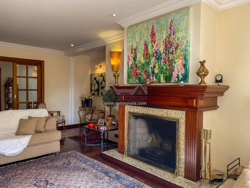 Foto 4 de Apartamento com 3 quartos à venda, 210m2 em Campos Do Jordao - SP