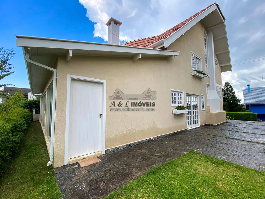 Casa de Condomínio com 3 quartos à venda, 214m2 em Campos Do Jordao - SP - imagem 5 Foto 5 de Casa de Condomínio com 3 quartos à venda, 214m2 em Campos Do Jordao - SP