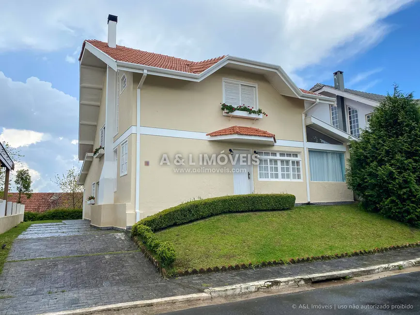 Foto 3 de Casa de Condomínio com 3 quartos à venda, 214m2 em Campos Do Jordao - SP
