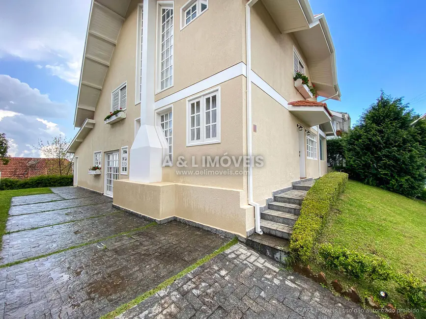 Foto 4 de Casa de Condomínio com 3 quartos à venda, 214m2 em Campos Do Jordao - SP