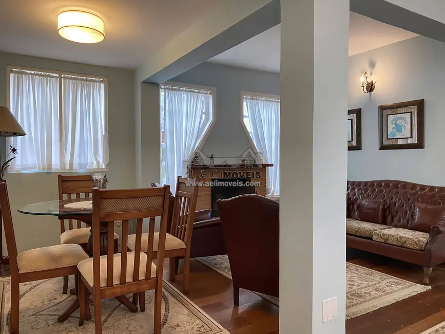 Foto 7 de Casa de Condomínio com 3 quartos à venda, 214m2 em Campos Do Jordao - SP