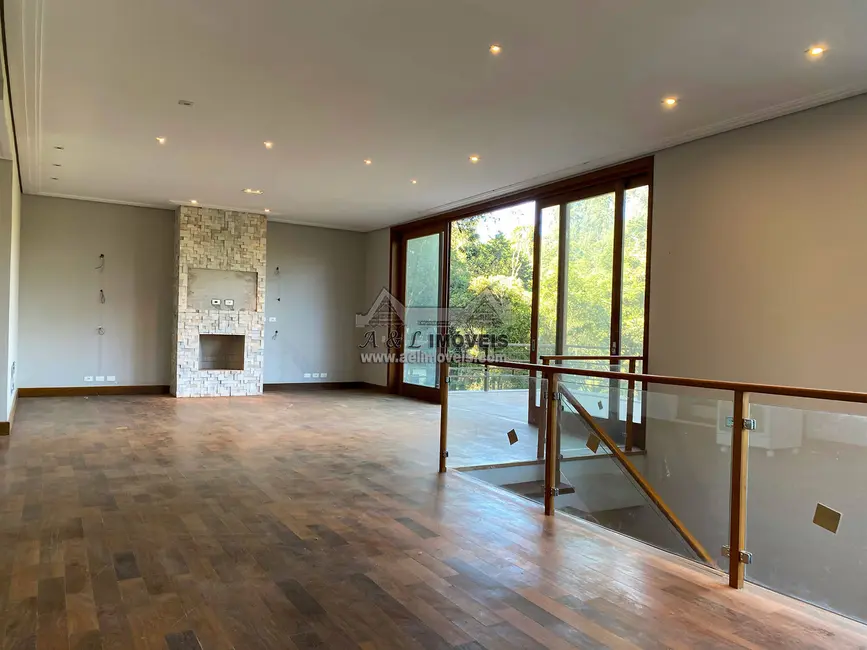 Foto 6 de Casa de Condomínio com 5 quartos à venda, 269m2 em Campos Do Jordao - SP