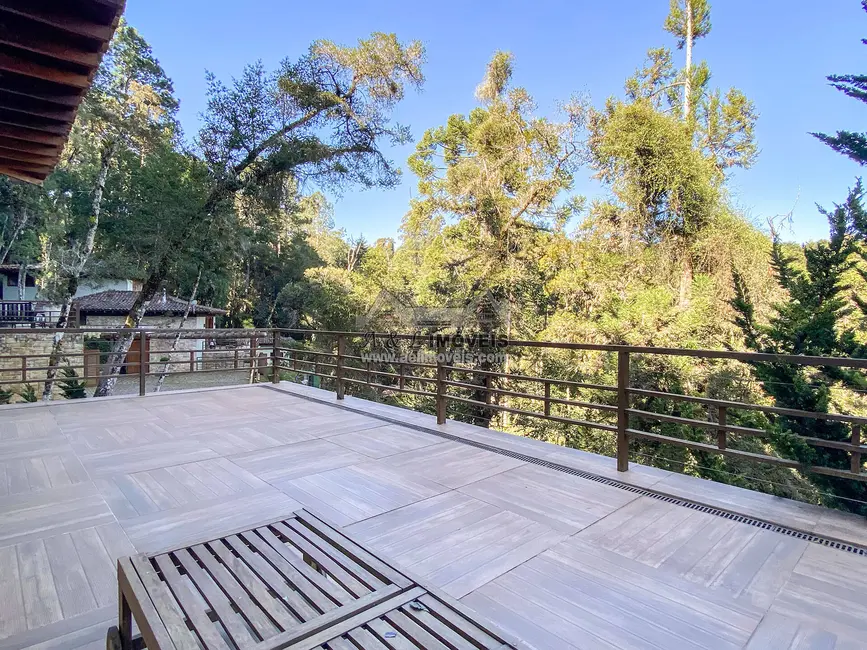 Foto 9 de Casa de Condomínio com 5 quartos à venda, 269m2 em Campos Do Jordao - SP