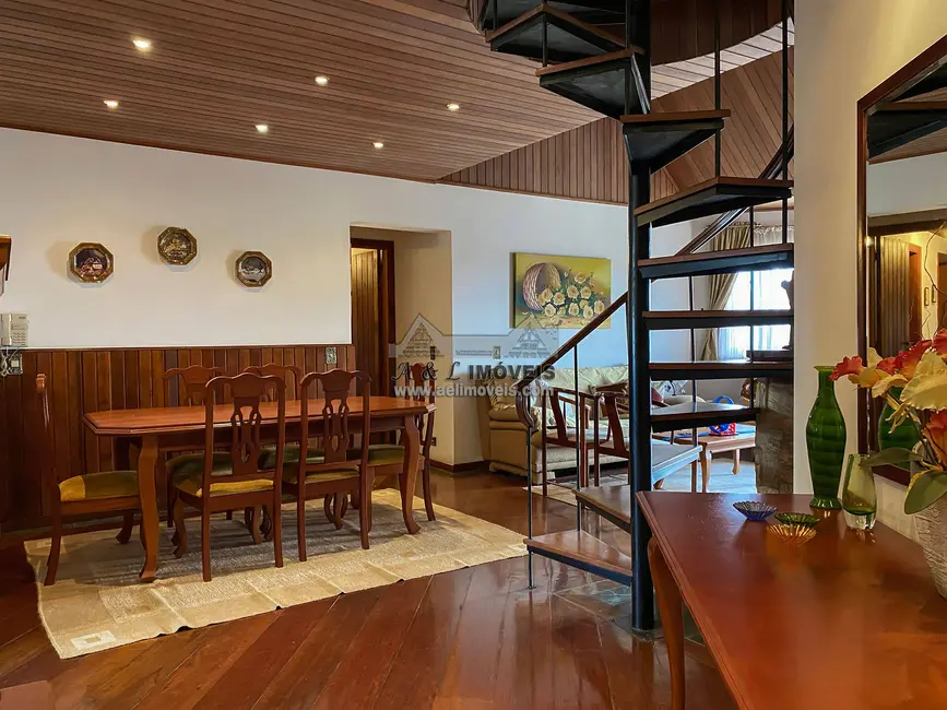 Foto 4 de Apartamento com 3 quartos à venda, 229m2 em Campos Do Jordao - SP