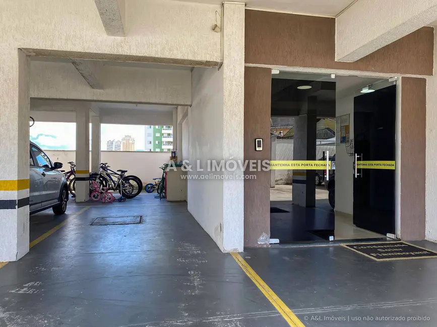 Foto 2 de Apartamento com 4 quartos à venda, 175m2 em Esplanada Independência, Taubate - SP