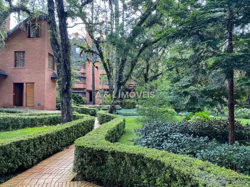 Apartamento com 3 quartos à venda, 154m2 em Campos Do Jordao - SP - imagem 2 Foto 2 de Apartamento com 3 quartos à venda, 154m2 em Campos Do Jordao - SP