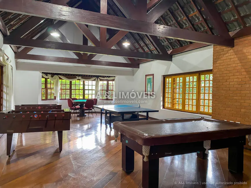 Apartamento com 3 quartos à venda, 154m2 em Campos Do Jordao - SP - imagem 8 Foto 8 de Apartamento com 3 quartos à venda, 154m2 em Campos Do Jordao - SP