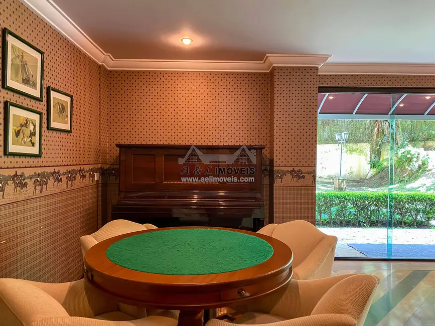 Foto 8 de Apartamento com 3 quartos à venda, 168m2 em Campos Do Jordao - SP