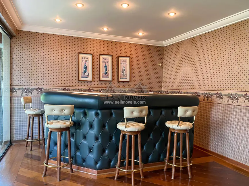 Foto 9 de Apartamento com 3 quartos à venda, 168m2 em Campos Do Jordao - SP