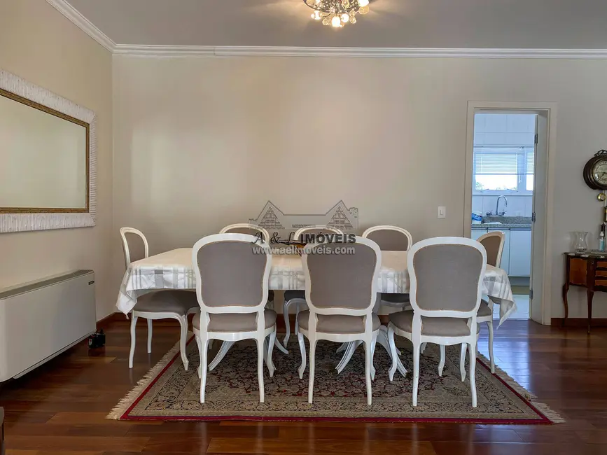 Apartamento com 3 quartos à venda, 176m2 em Campos Do Jordao - SP - imagem 8 Foto 8 de Apartamento com 3 quartos à venda, 176m2 em Campos Do Jordao - SP