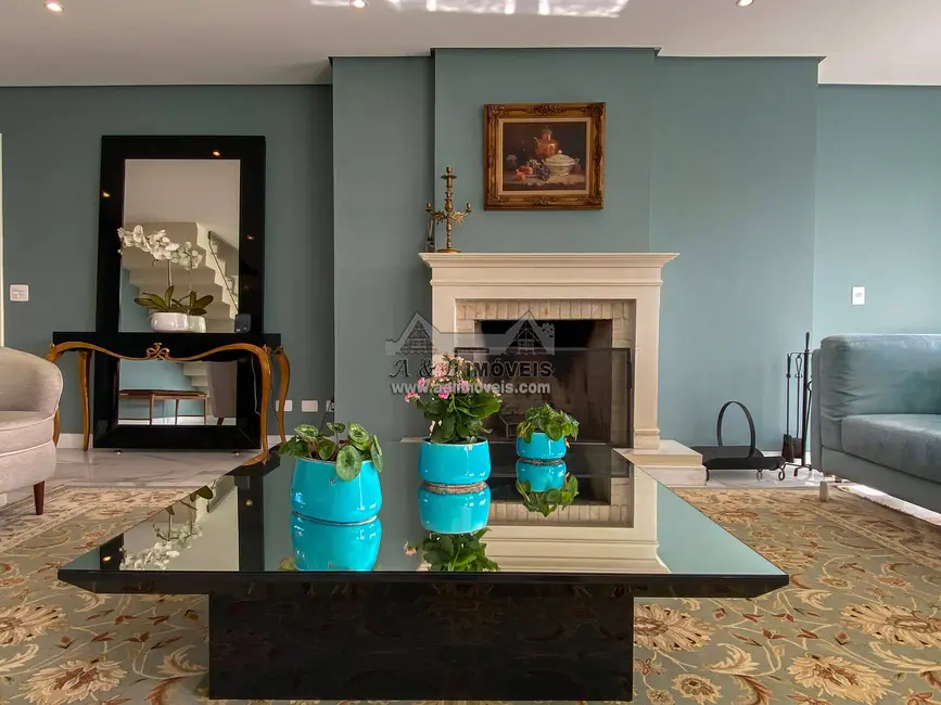 Foto 6 de Apartamento com 6 quartos à venda, 250m2 em Campos Do Jordao - SP