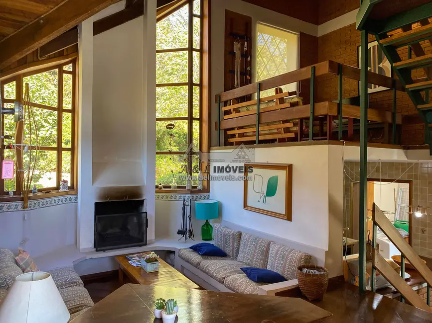 Foto 1 de Casa de Condomínio com 3 quartos à venda, 133m2 em Campos Do Jordao - SP