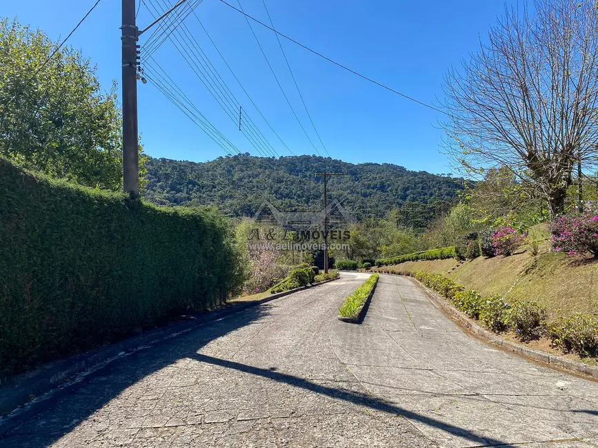 Casa de Condomínio com 3 quartos à venda, 133m2 em Campos Do Jordao - SP - imagem 9 Foto 9 de Casa de Condomínio com 3 quartos à venda, 133m2 em Campos Do Jordao - SP