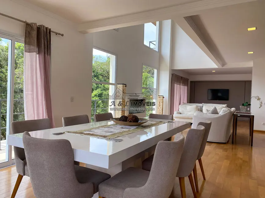 Foto 6 de Casa de Condomínio com 4 quartos à venda, 500m2 em Campos Do Jordao - SP