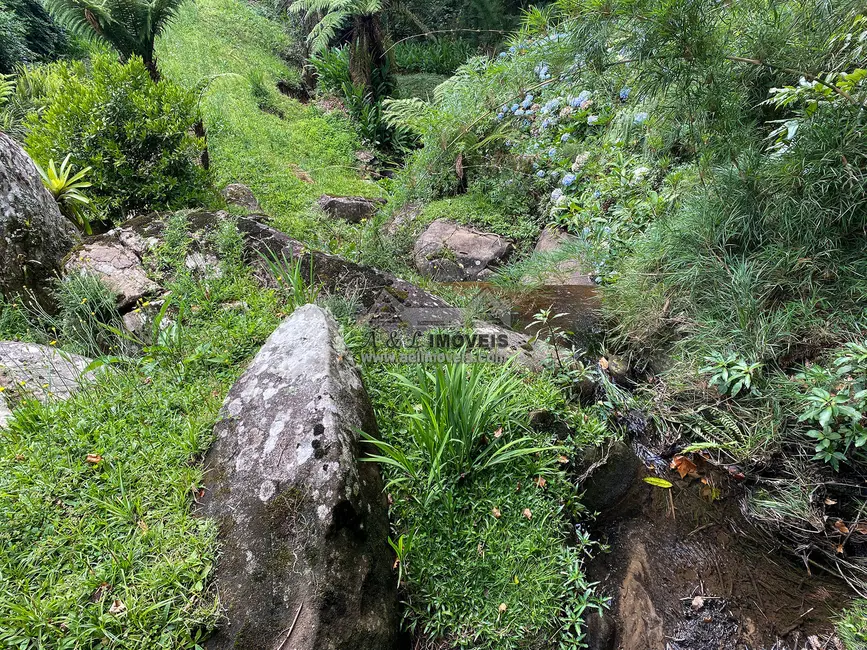 Foto 4 de Casa com 6 quartos à venda, 950m2 em Campos Do Jordao - SP