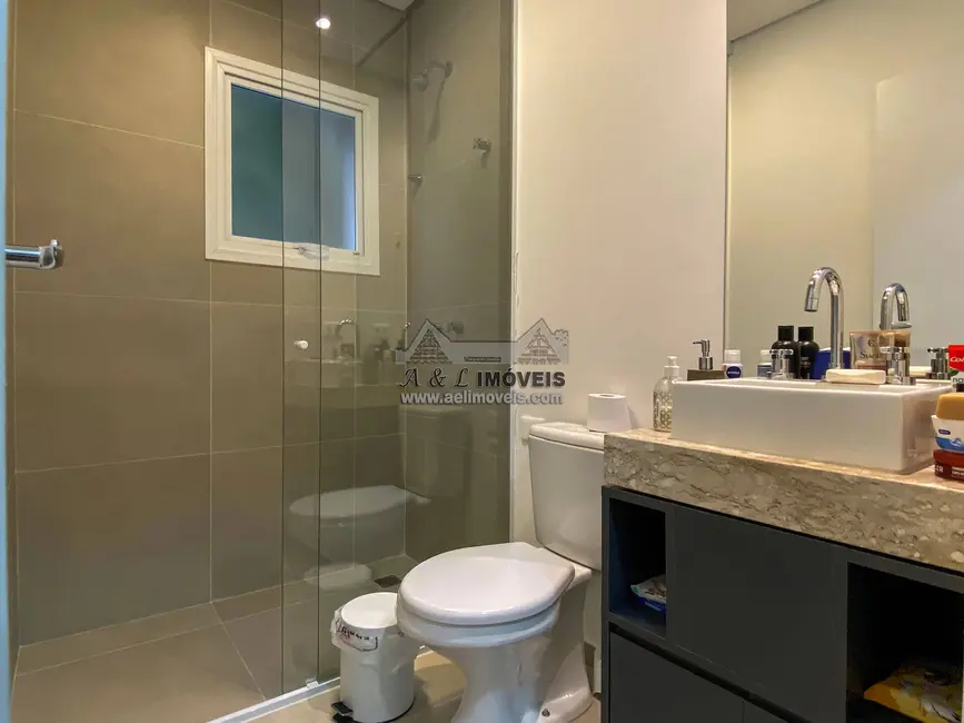 Foto 23 de Apartamento com 2 quartos à venda, 87m2 em Campos Do Jordao - SP