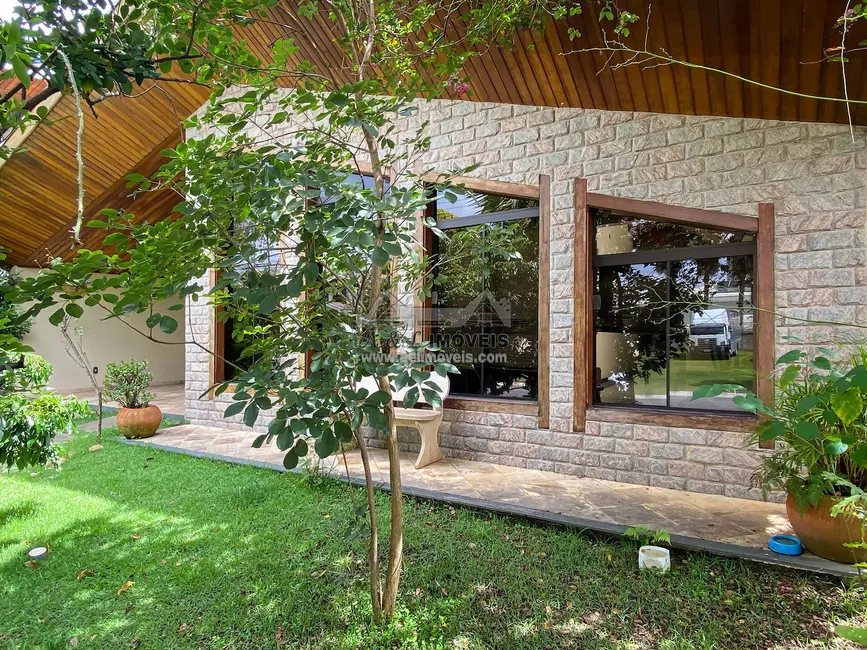 Foto 3 de Casa de Condomínio com 6 quartos à venda, 263m2 em Condomínio Village Taubaté, Taubate - SP