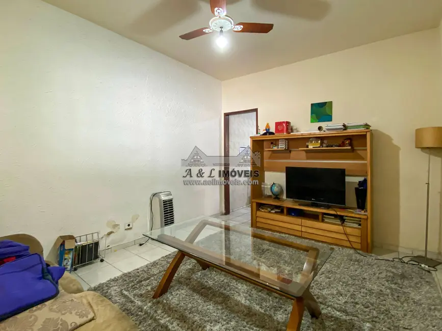 Foto 2 de Casa com 3 quartos à venda, 78m2 em Vila São José, Taubate - SP
