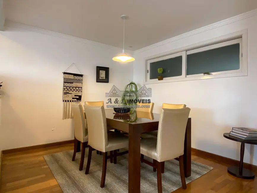 Apartamento com 2 quartos à venda, 140m2 em Campos Do Jordao - SP - imagem 4 Foto 4 de Apartamento com 2 quartos à venda, 140m2 em Campos Do Jordao - SP