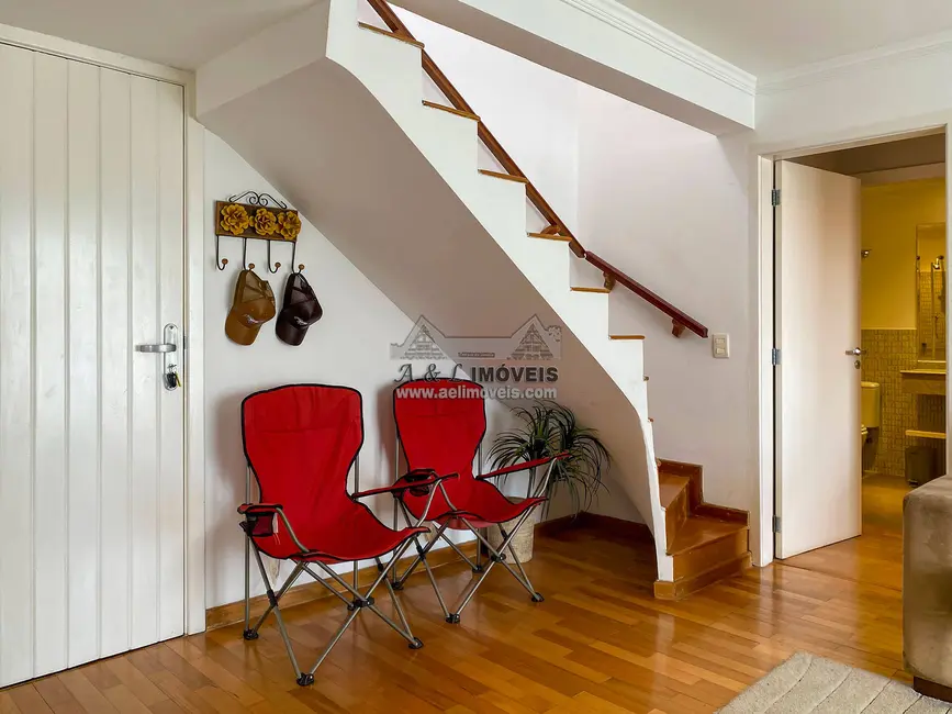 Apartamento com 2 quartos à venda, 140m2 em Campos Do Jordao - SP - imagem 3 Foto 3 de Apartamento com 2 quartos à venda, 140m2 em Campos Do Jordao - SP